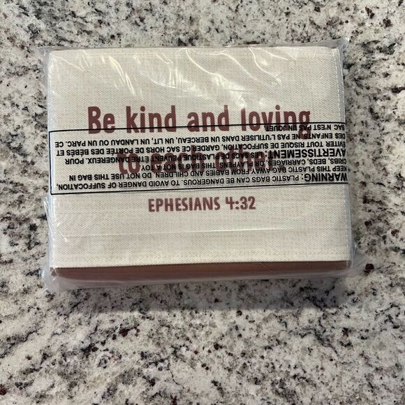 Hallmark Mary & Martha Woodland Toy Organizer - NEW - Picture 3 of 3